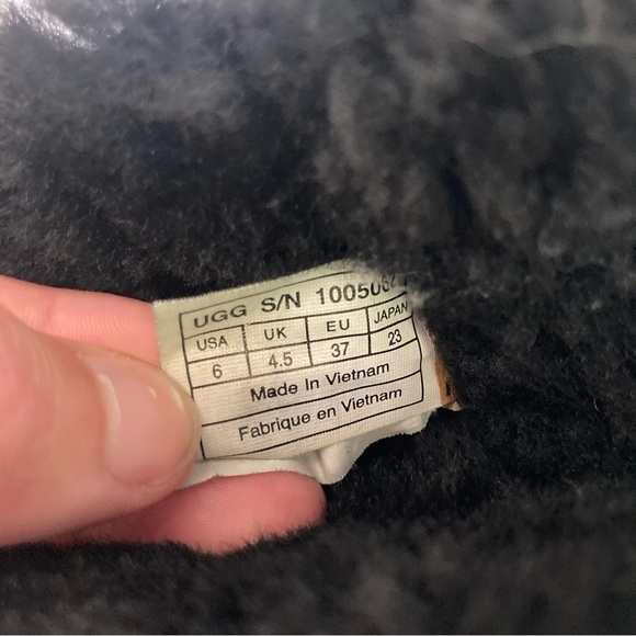 UGG | Bailey Mini Low Top Short Sheepskin Shearling Wool Bow Ankle Boot - Picture 7 of 8